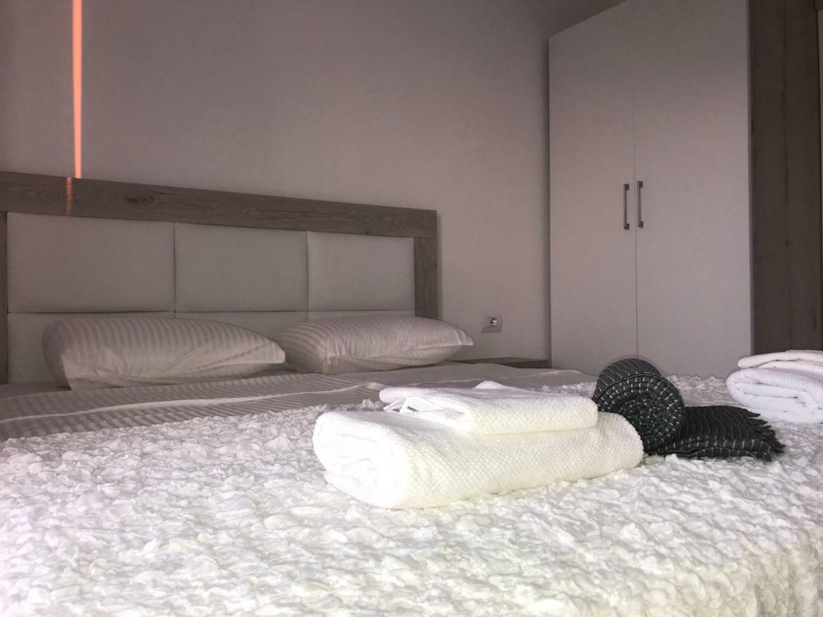 Sunset Apartment Sarandë 外观 照片